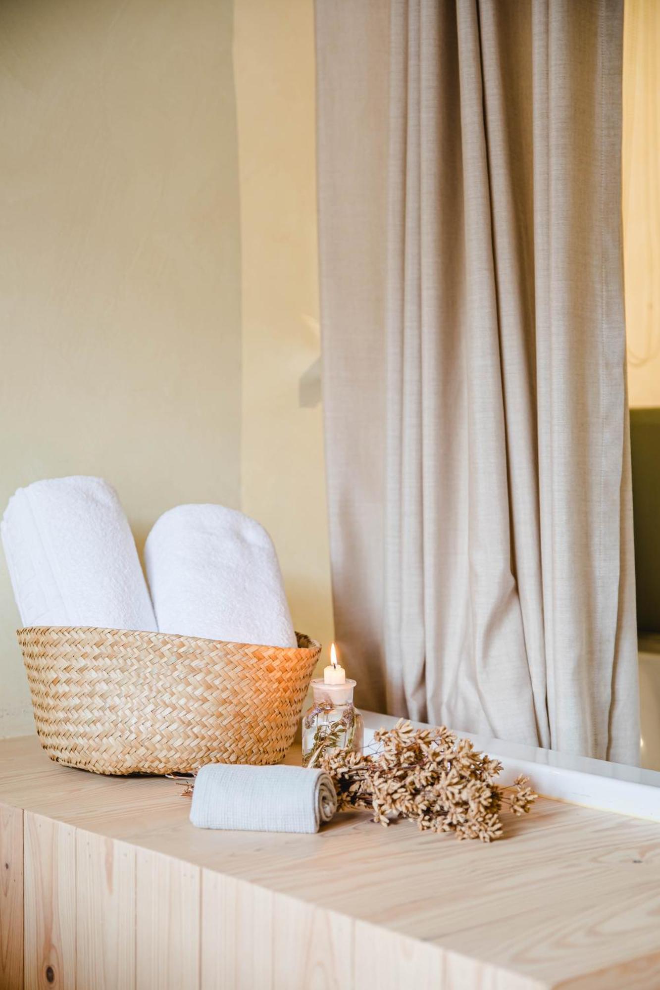 The Nest By Cooking And Nature Alvados Bagian luar foto